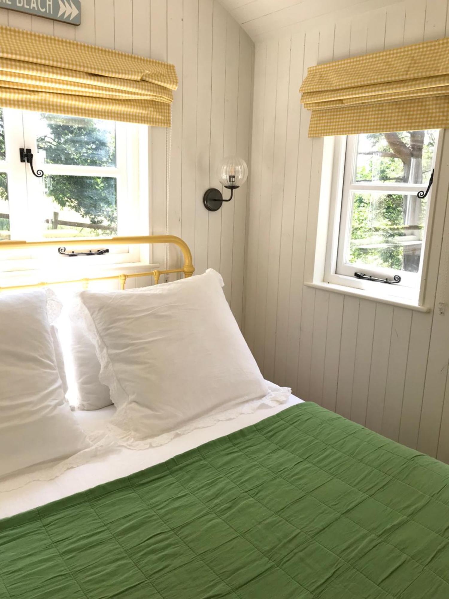 Shepherd'S Hut At Rosewood House Liskeard Exteriör bild